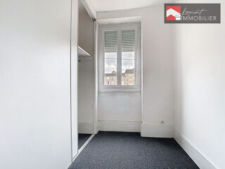  Immeuble à vendre 6 pièces 220 m²