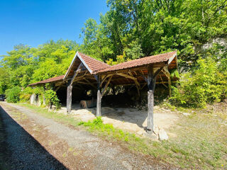 Vente Maison Corps de ferme avec 23 hectares et grange de 200 m² Barguelonne en quercy
