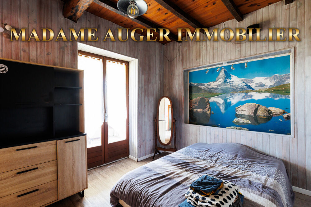 Vente Maison Maison 111m² a rénover sur 3800m² de terrain, avec dépendance 180m² Puyoo