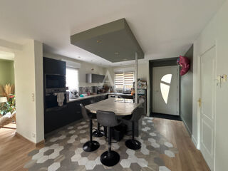  Maison  vendre 8 pices 163 m