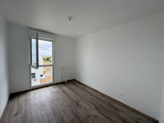 Appartement à louer 3 pièces 64 m²