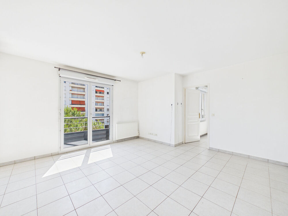 Appartement T2 résidence de standing avec balcon et garage avenue Maurice Faure
