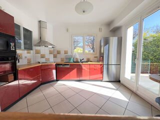  Maison � vendre 9 pi�ces 215 m�