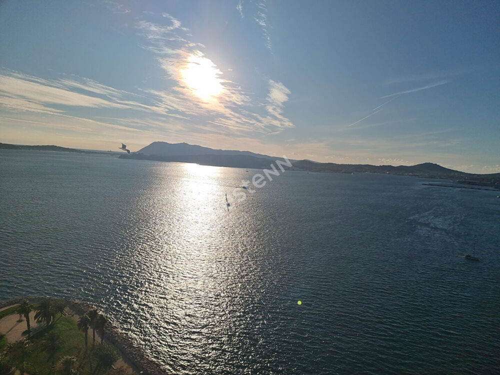 Vente Appartement Vue mer exceptionnelle pour cet appartement de 3  piéces Toulon Port de plaisance Toulon