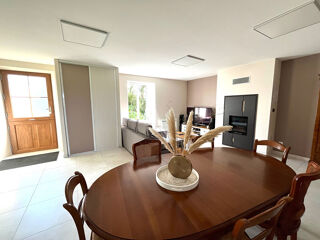  Maison  vendre 7 pices 228 m