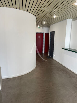   Bourg-en-Bresse Bureaux à louer centre ville - 125 m² + 2 Parkings Bourg en bresse