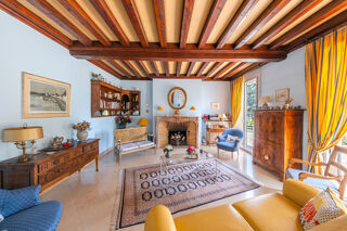  Maison à vendre 10 pièces 230 m²
