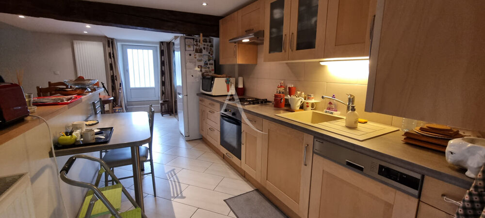 Charmante maison de ville avec patio. Quartier Foix, Blois 86.57 m2