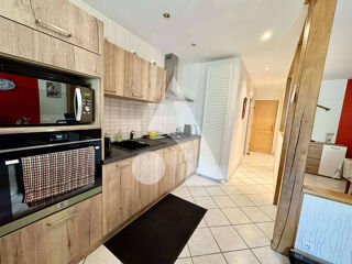  Maison  vendre 5 pices 181 m