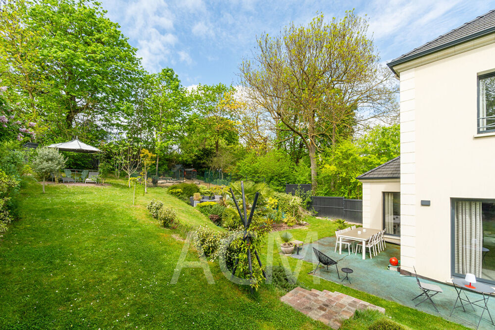 à vendre  Maison Le Mesnil-le-Roi (78600)