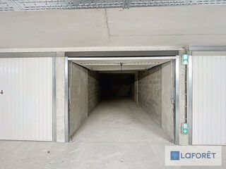  Parking / Garage � louer 