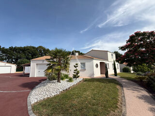  Maison  vendre 6 pices 142 m