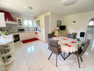  Maison à vendre 7 pièces 194 m²