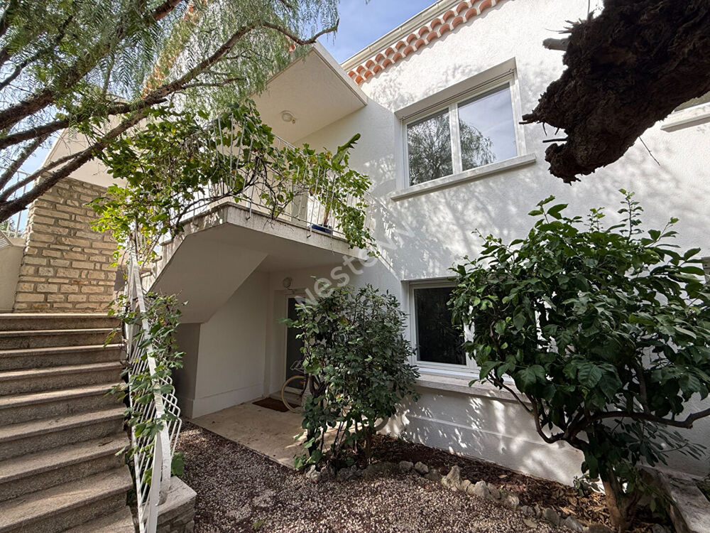 Vente Maison Splendide maison de prestige à vendre à Sanary-sur-Mer, Portissol - 5 chambres, piscine et emplacement d'exception Sanary sur mer