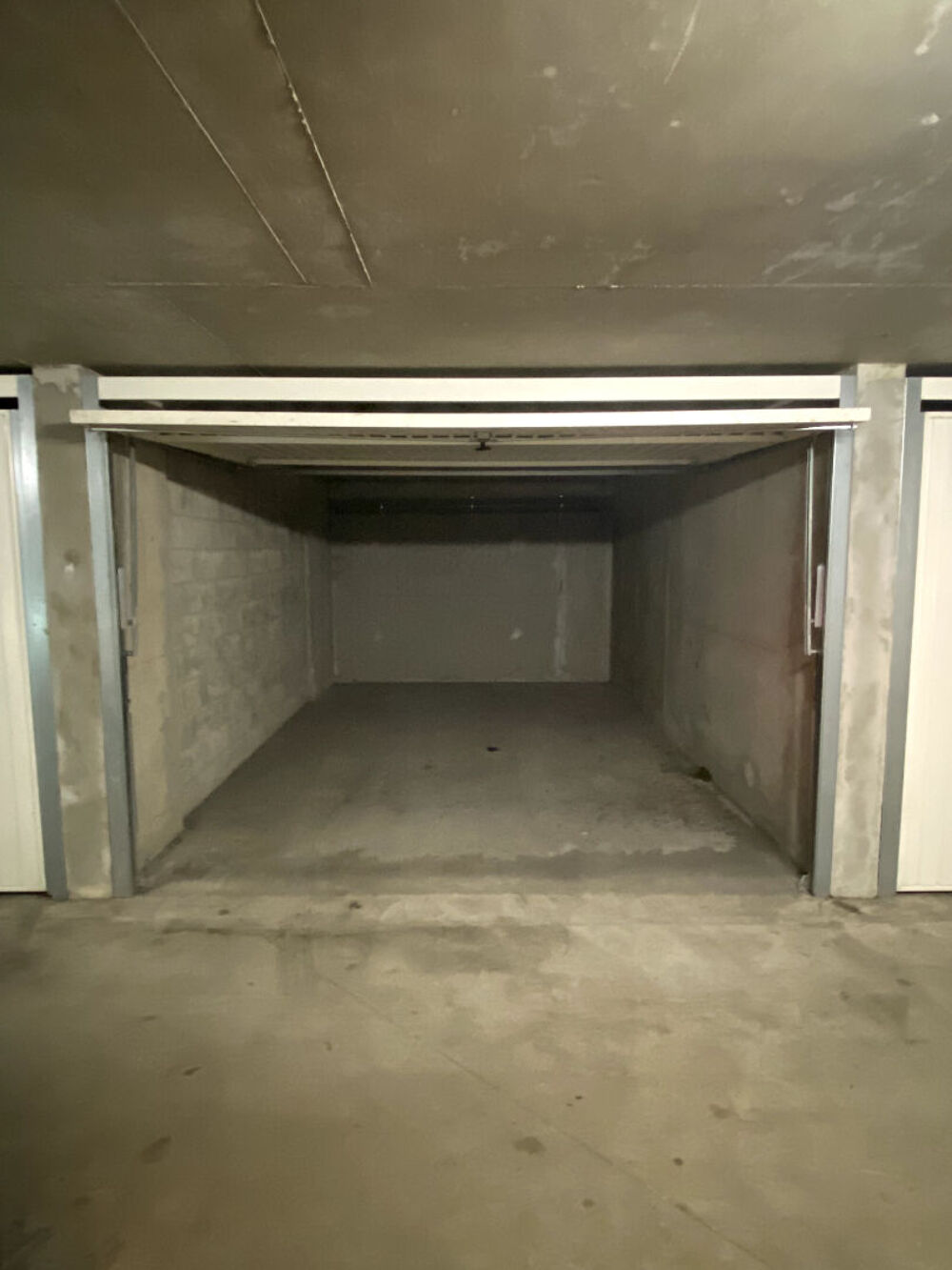 Vente Parking/Garage Moulin à vent - Garage fermé Lyon 8