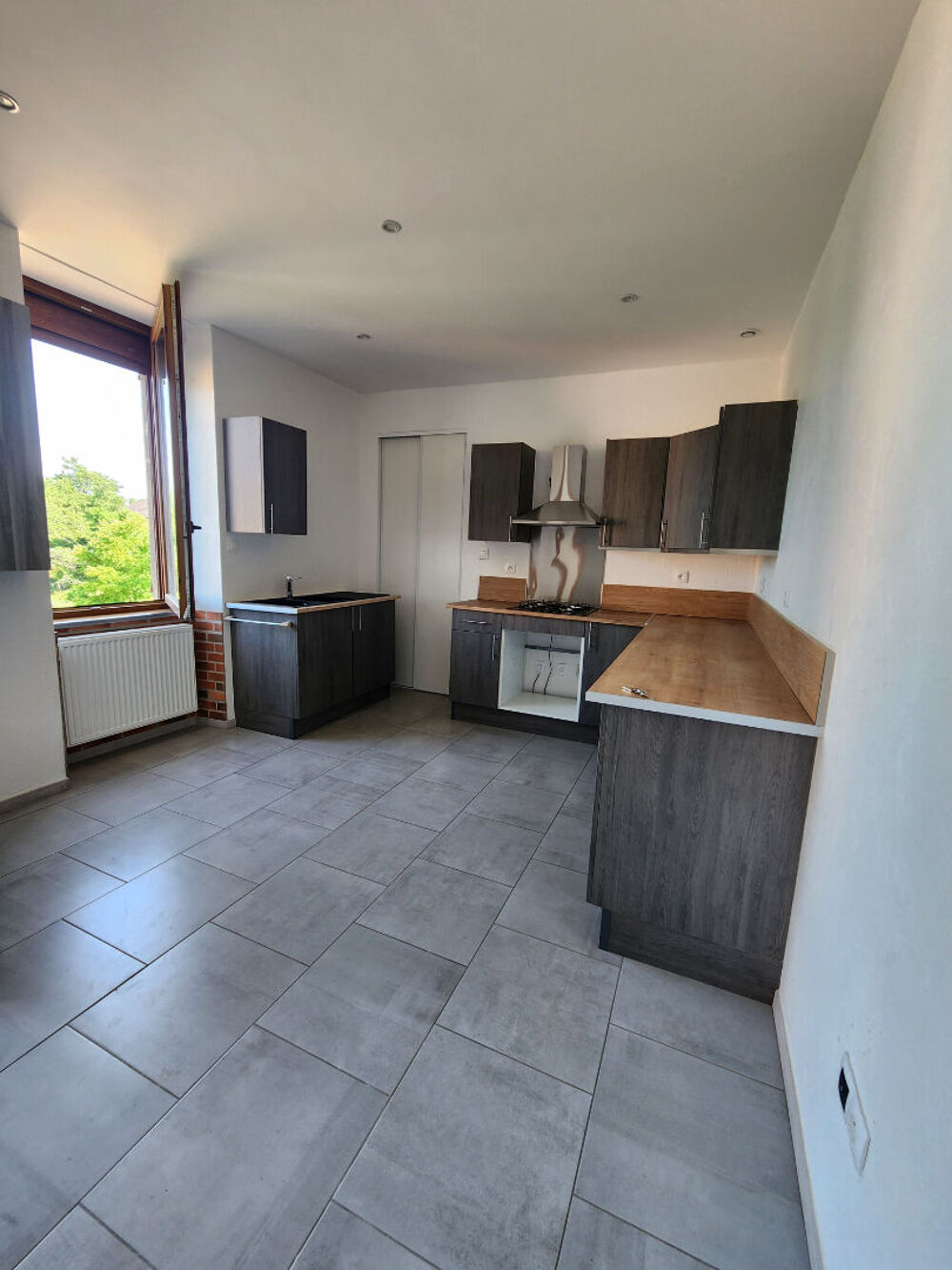 Location Appartement Très bel Appartement Le Breuil 3 pièces de  61 m2 Le breuil