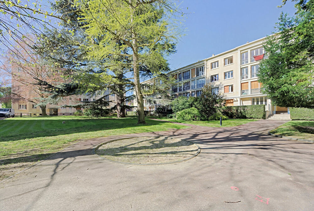 � vendre  Appartement Saint-Germain-en-Laye (78100)