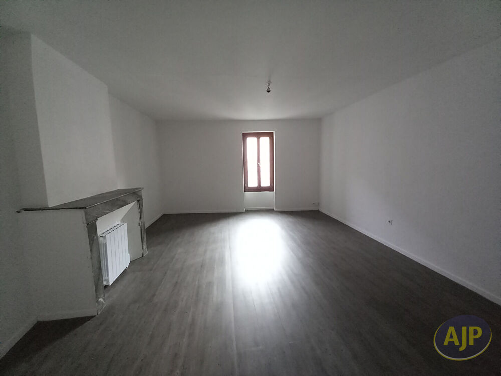 Location Appartement Appartement T3 de 94.68m² à St Germain d'Esteuil Saint germain d esteuil