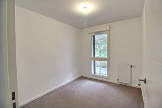 Vente Appartement Appartement 4 pièces 78 m² à vendre à Massy, idéalement situé quartier Atlantis Massy