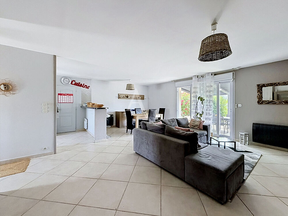 Vente Maison Maison Thaire 5 pièces 118 m2 Thaire
