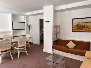  Appartement à louer 2 pièces 60 m²