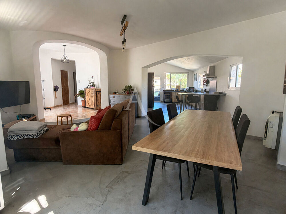 Maison + 2 appartements - 1 700 de revenus mensuels - Fort potentiel