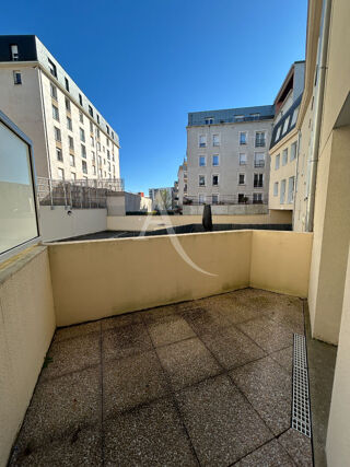  Appartement à louer 3 pièces 78 m²