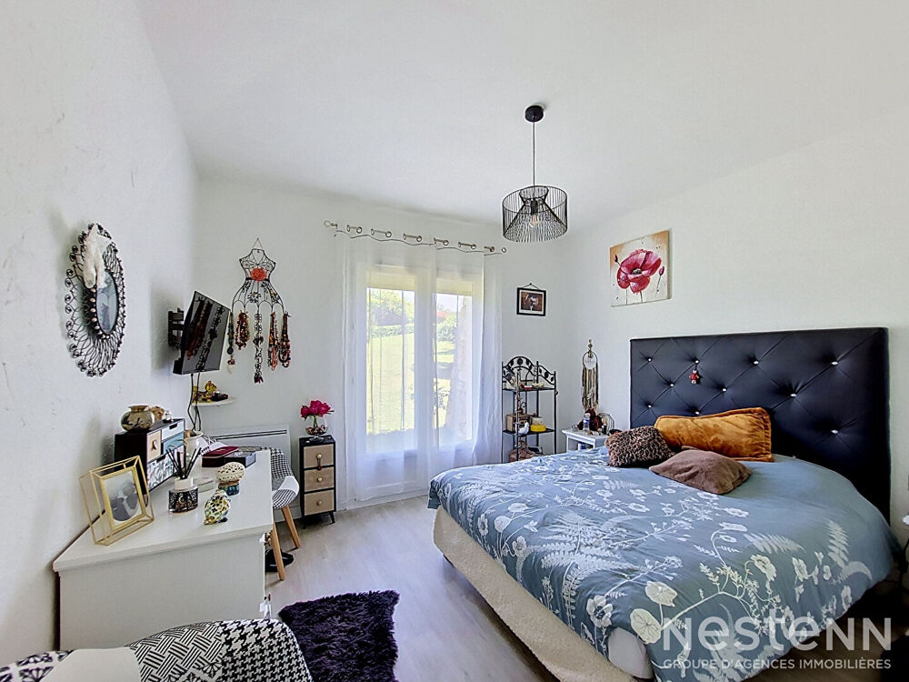 Vente Maison A Vendre Maison familiale de 157 m² de plain-pied avec jardin, piscine et garage à Condom. Condom