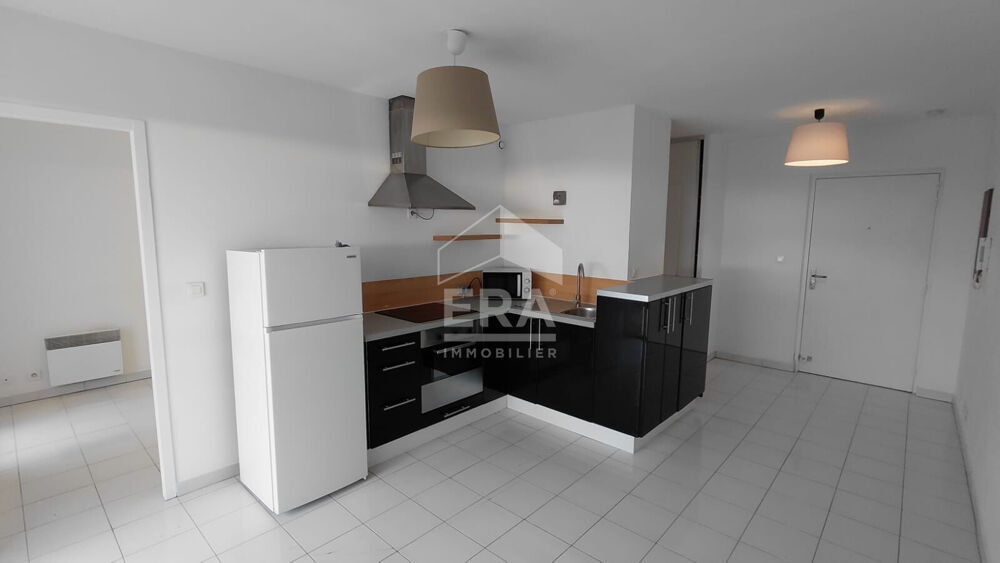 Location Appartement A LOUER - 2 PIECES AVEC TERRASSE ET PISCINE en dernier étage Saint laurent du var