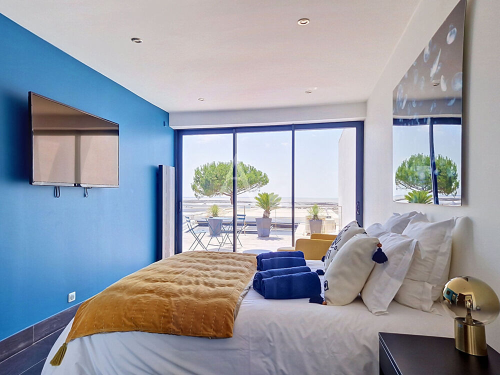 Villa 6 pièces 215 m²