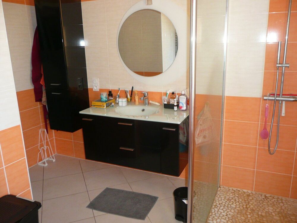 Vente Maison Une maison moderne plain pied avec piscine et dépendances. - Monteils Monteils