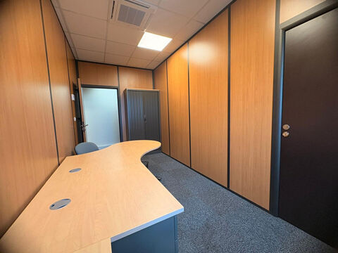   A LOUER - 2 bureaux à Cagnes-sur-Mer 