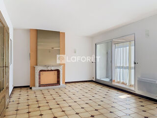  Appartement à louer 6 pièces 125 m²