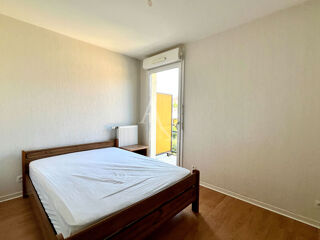  Appartement à louer 2 pièces 55 m²