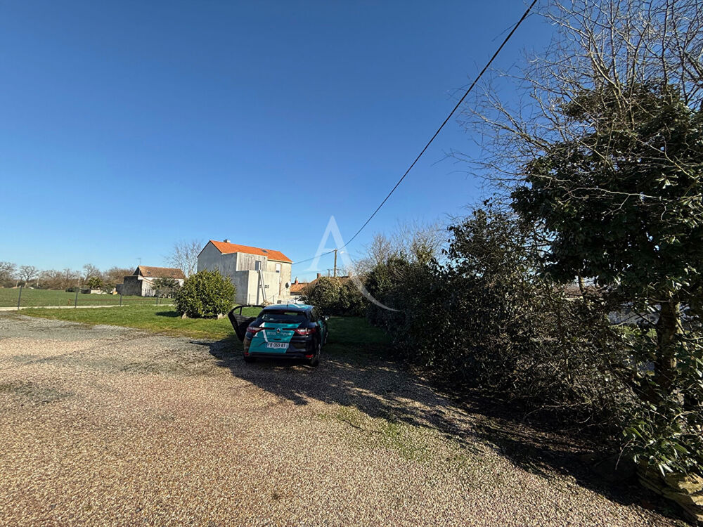Location Maison Maison meublée La Chaize Le Vicomte 1 pièce(s) 16.30 m2 La chaize le vicomte