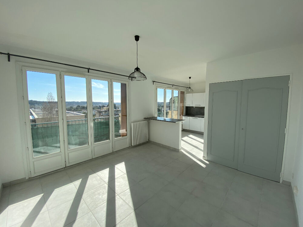 Location Appartement AIX EN PROVENCE - Studio proximité CV et FACULTES Aix en provence