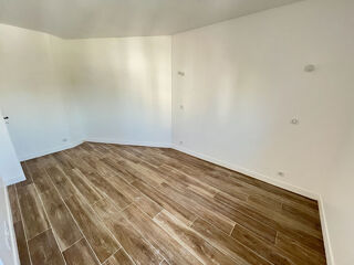  Appartement à louer 1 pièce 33 m²