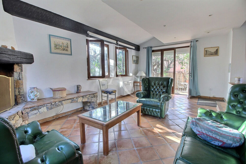 � vendre  Maison Carqueiranne (83320)