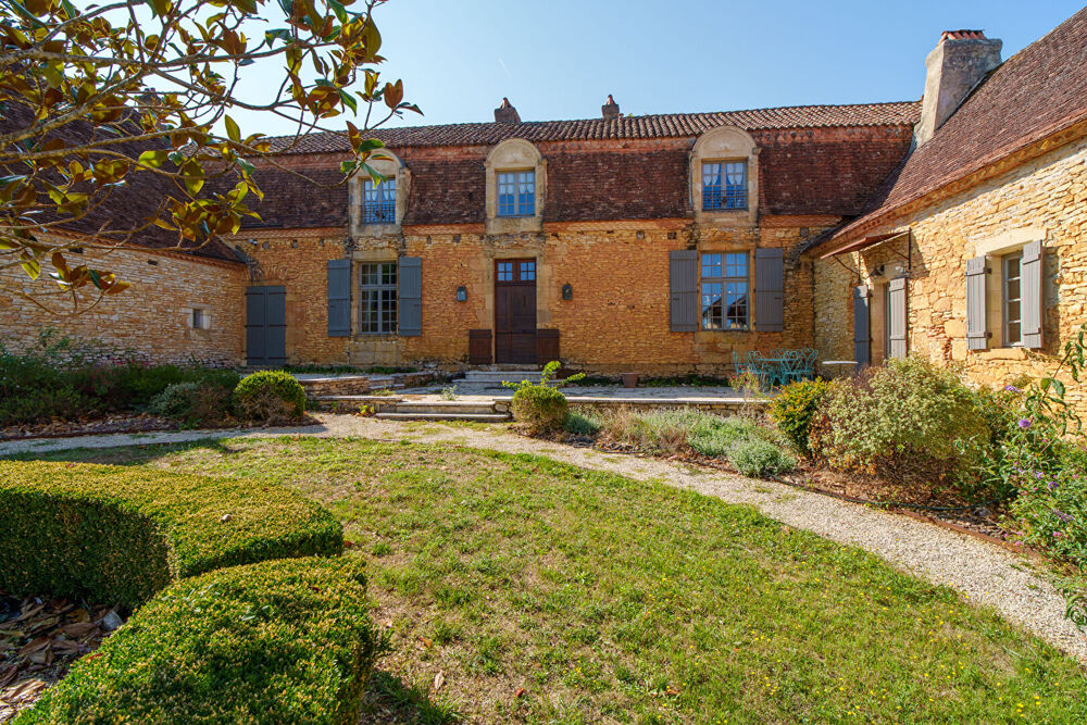 à vendre  Maison Excideuil (24160)