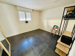  Appartement à louer 4 pièces 67 m²
