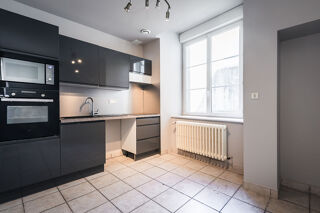  Maison à vendre 11 pièces 240 m²
