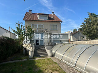  Maison � vendre 11 pi�ces 240 m�