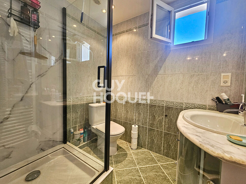 EXCLUSIVITÉ GUY HOQUET - Villa 3 chambres avec véranda et garage à Pépieux