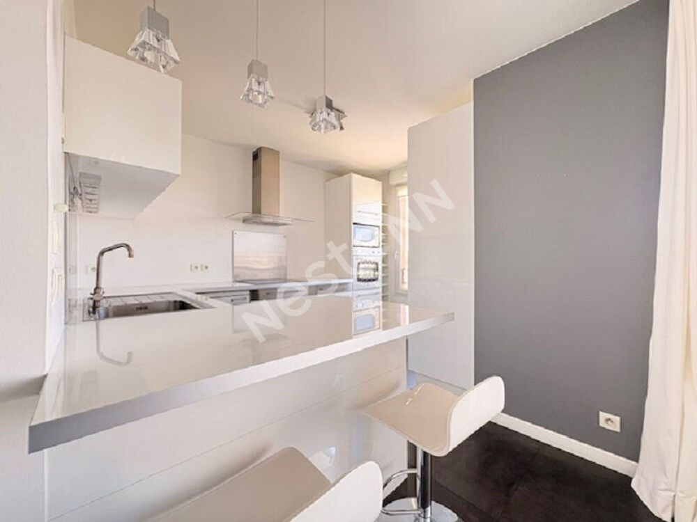 Appartement 95 m² T4 Marseille 8èm Prado Dernier Etage, Box double Terrasse vue Dégagée