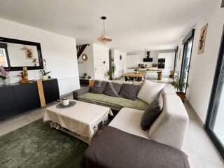  Maison � vendre 9 pi�ces 220 m�