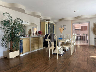  Maison � vendre 8 pi�ces 220 m�