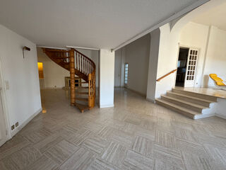  Appartement  vendre 3 pices 202 m