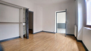  Appartement à louer 3 pièces 55 m²