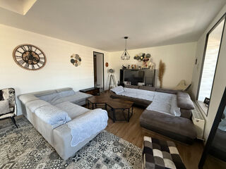  Maison  vendre 8 pices 200 m