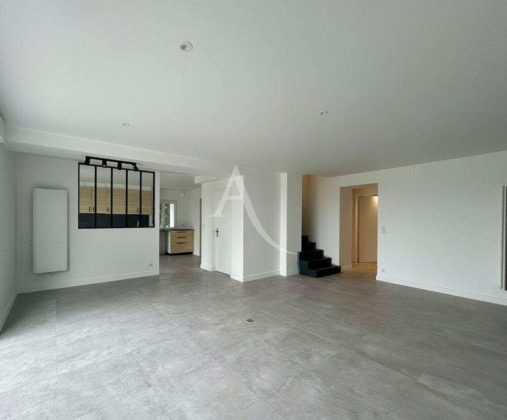 Appartement duplex - Location à l'année vide